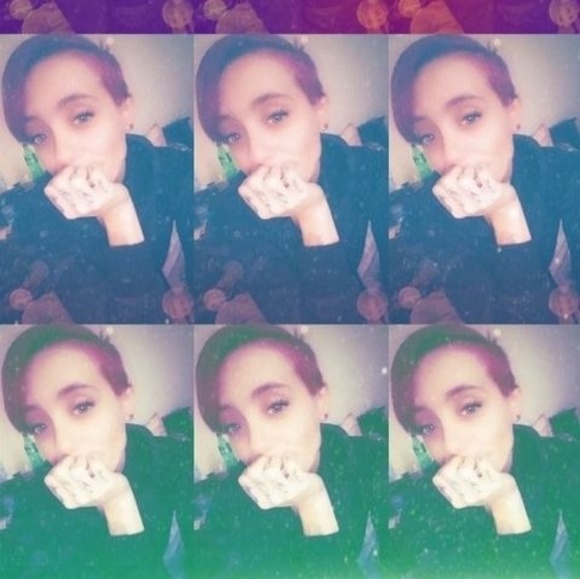 Meet your Posher, Taylor - Picture 1 of 1